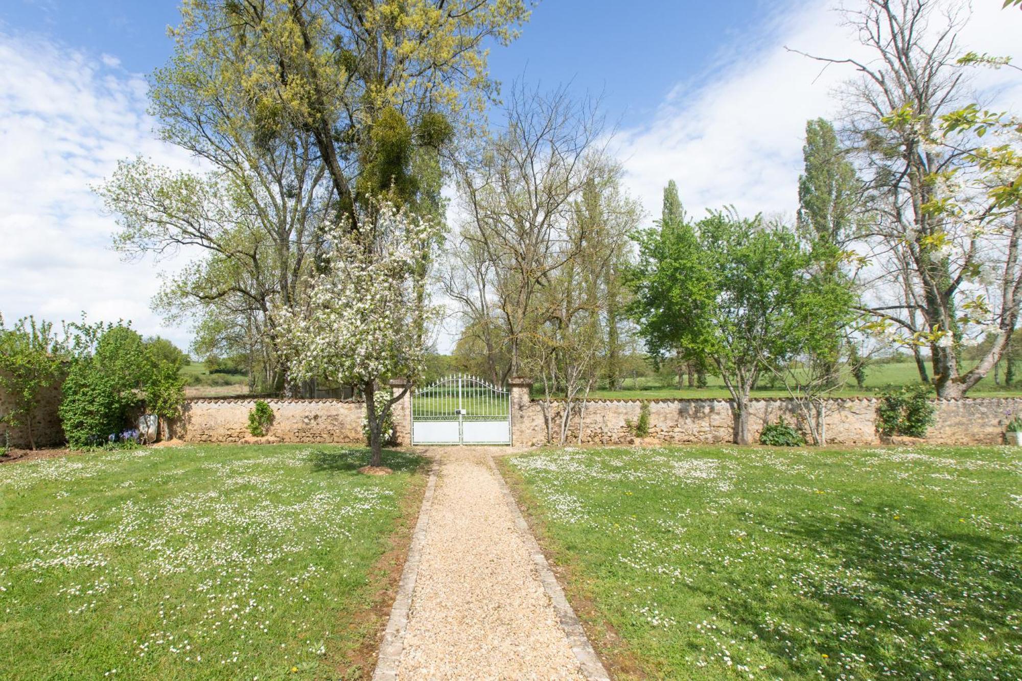 Le Clos Du Gue Pressac Kültér fotó